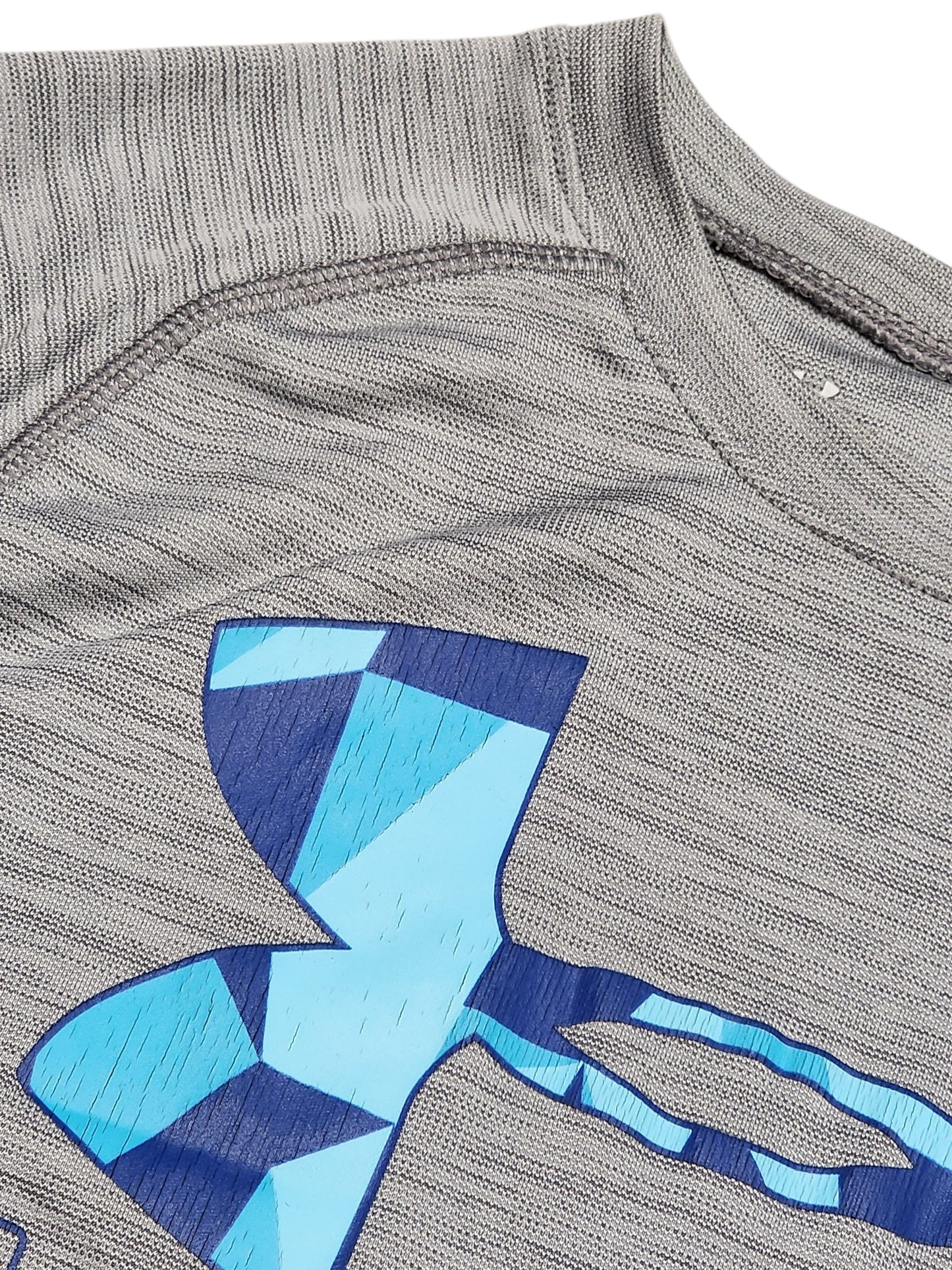 7-8ans Tshirt sport UNDER ARMOUR
