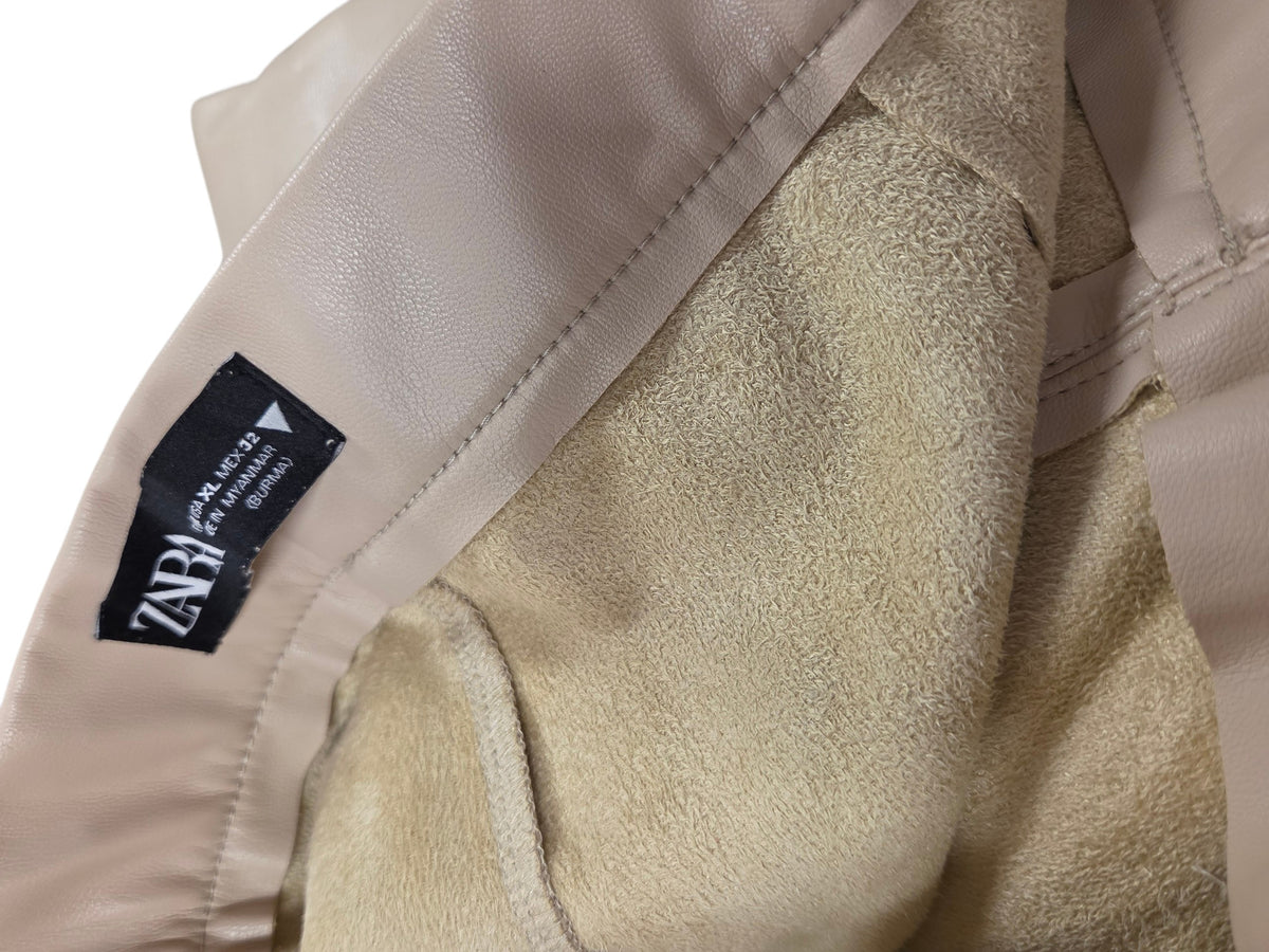 M-L Pantalon cuir ZARA