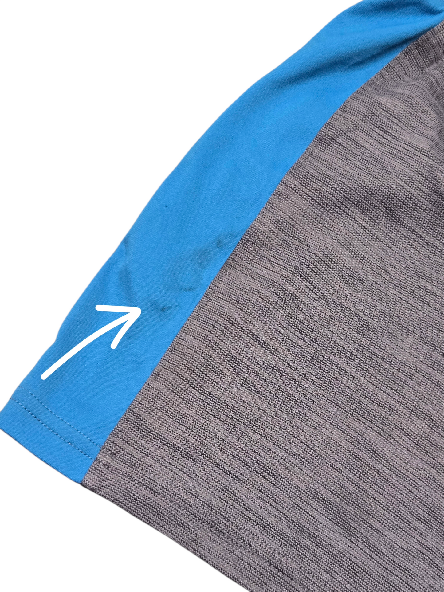 6ans Short sport UNDER ARMOUR *imp