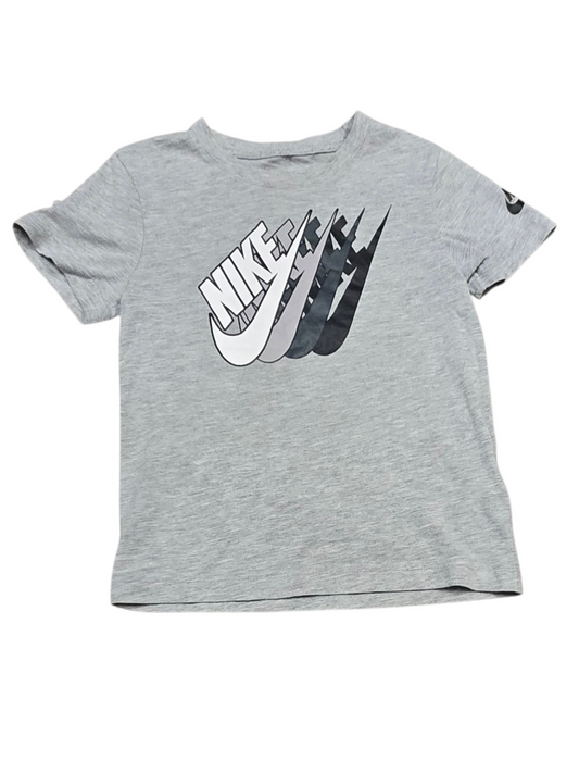 7ans Tshirt NIKE